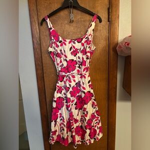 Chic Floral Midi Dress in Pink and Purple